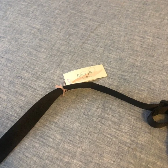 Silver Metallic Waist Pouch - Picture 3 of 3